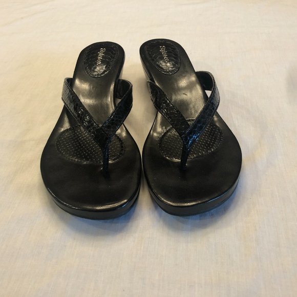 Style & Co. Black Sandals Size 8 - Picture 2 of 10